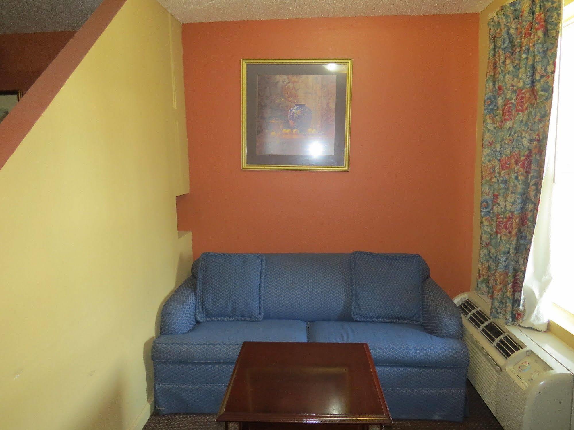 First Western Motel *