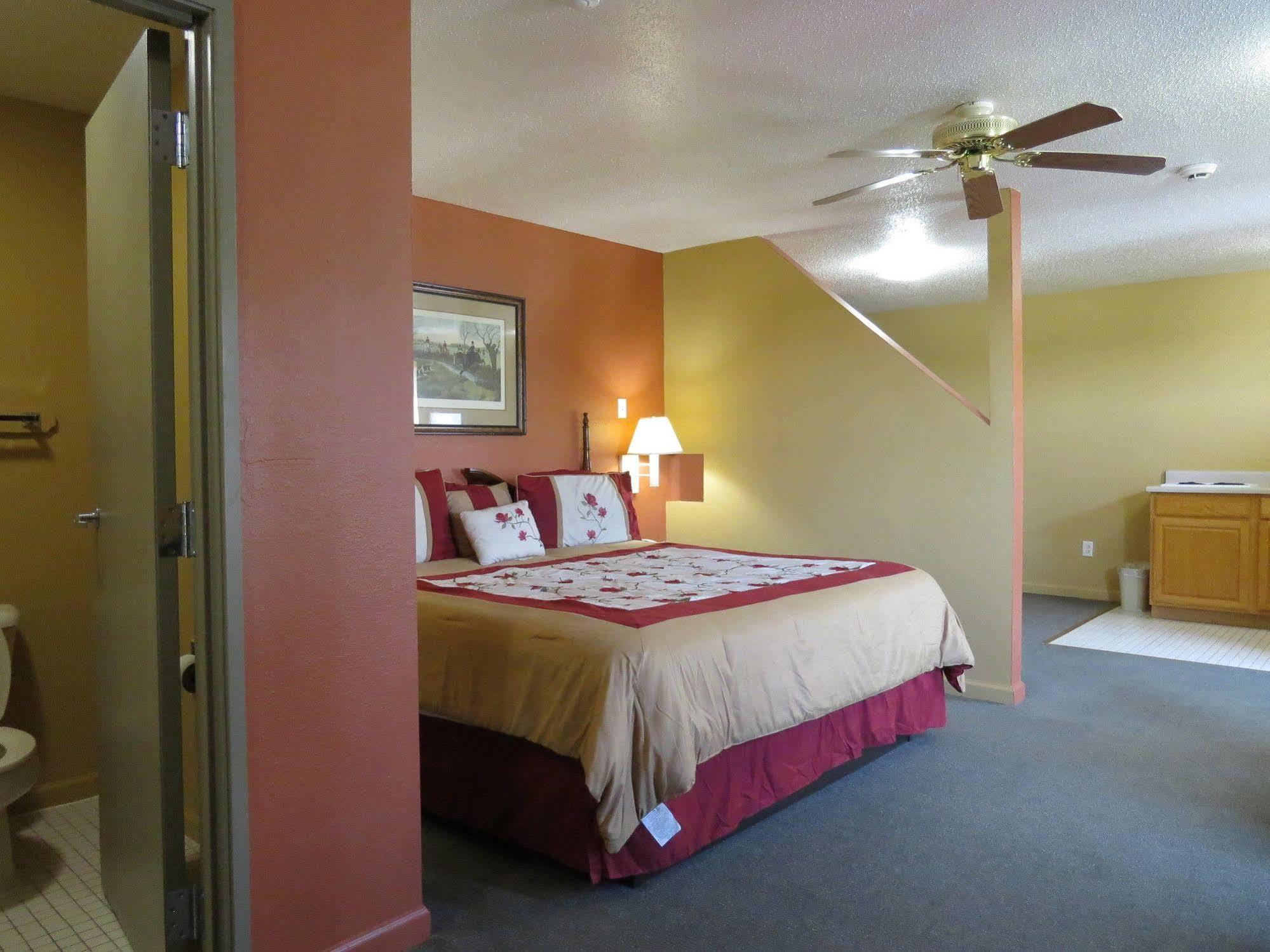 Motel First Western Caseyville