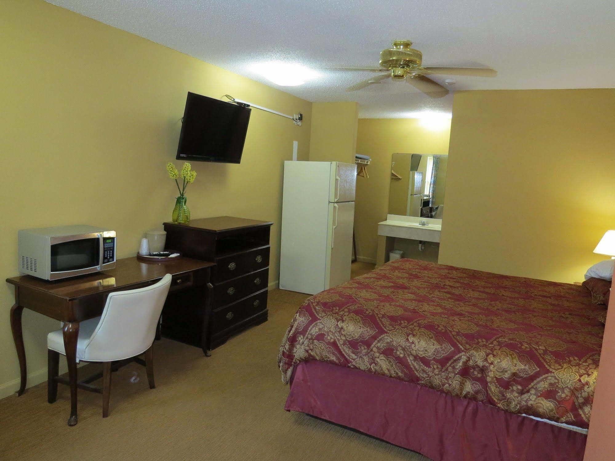 First Western Motel *